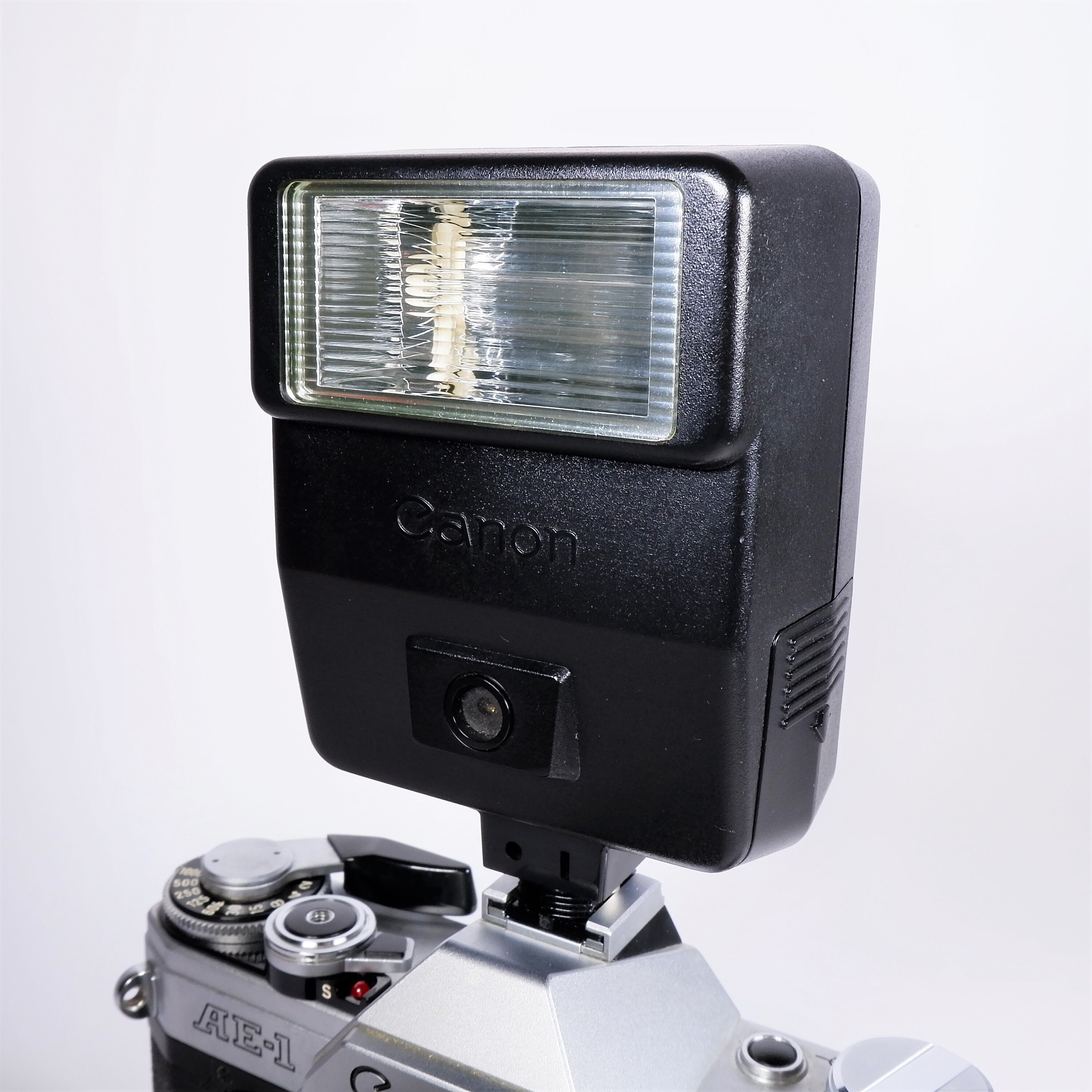 Canon Speedlite 155A Electronic Flash / Strobe Perfect for the Canon
