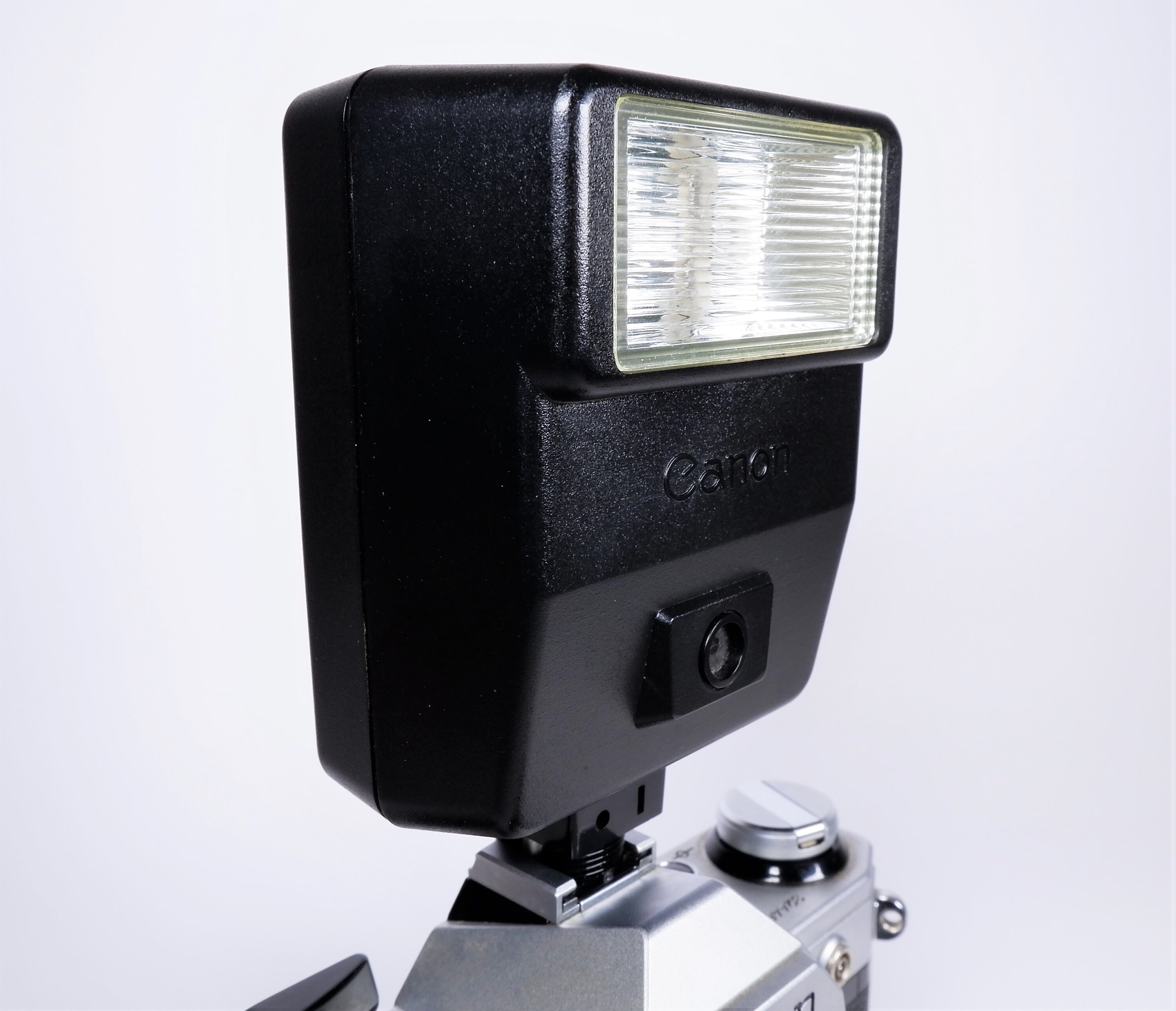 Canon Speedlite 155A Electronic Flash / Strobe Perfect for the Canon