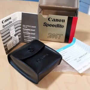 Canon Speedlite 244T エレクトロニック フラッシュ セット - 箱のみ、フラッシュなし - 新品未使用 - ケース、説明書、カード