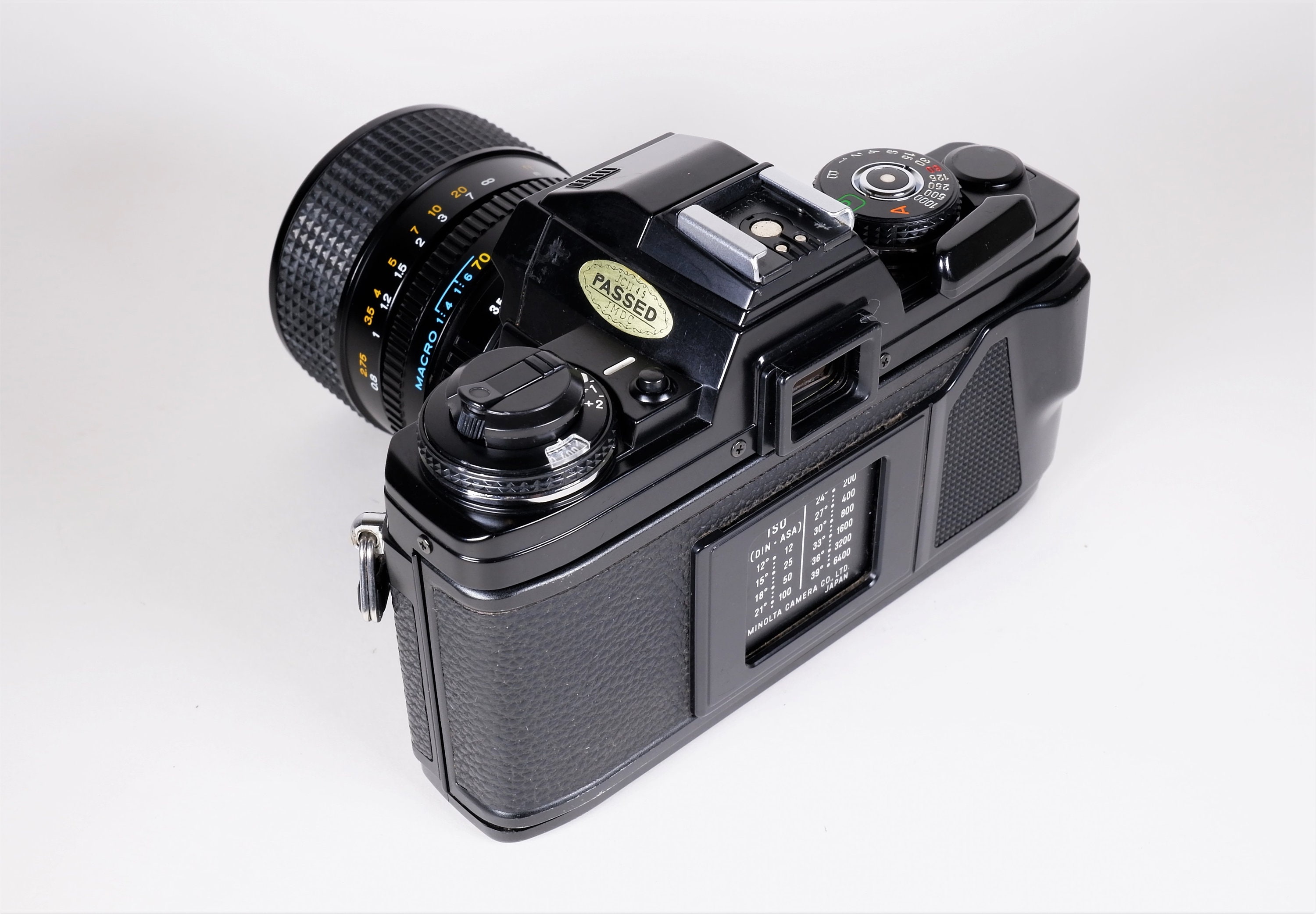 Vintage Minolta X700 35mm SLR Film Camera w/ Minolta MD Zoom 2870mm