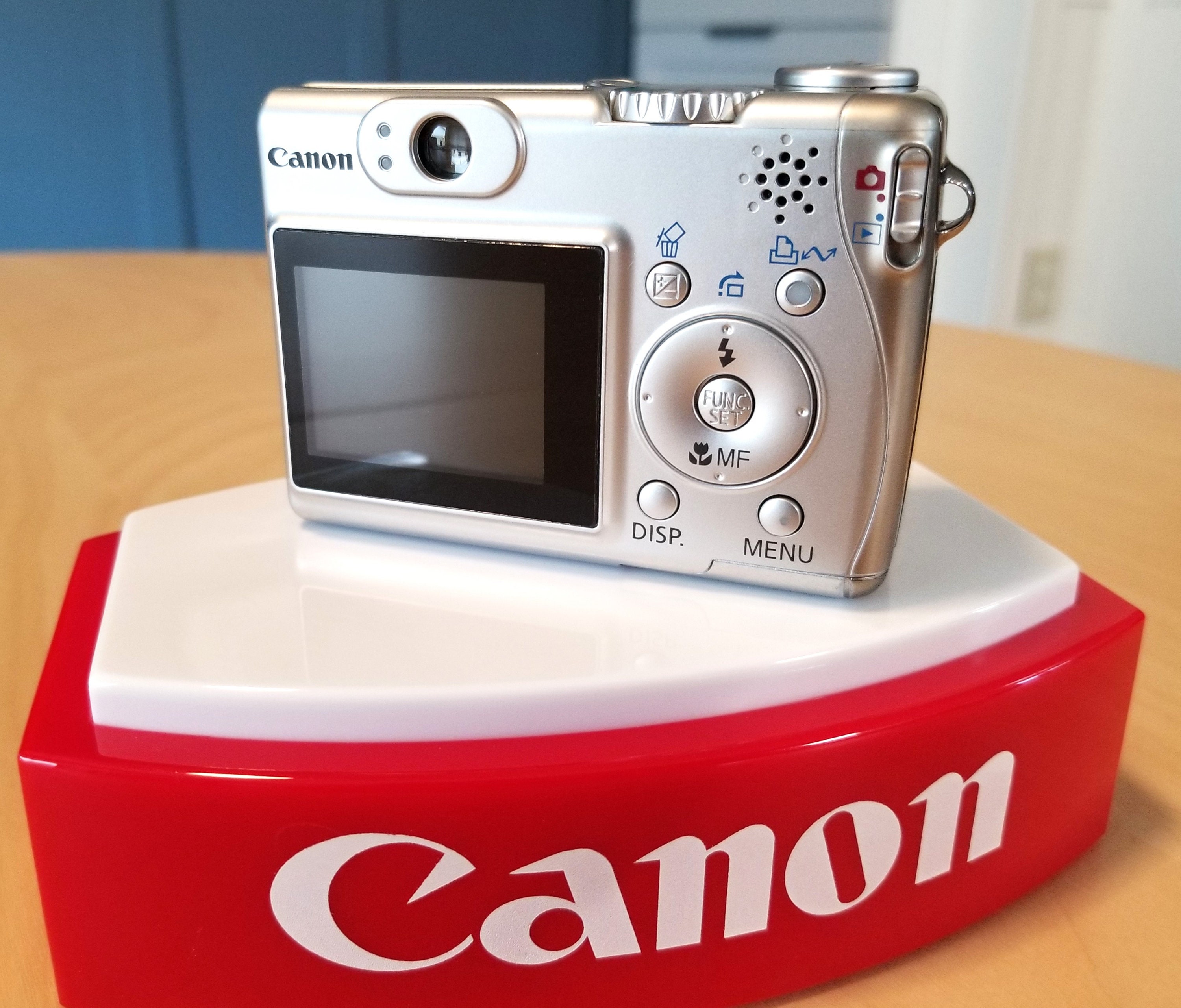 Canon PowerShot A530 AiAF Digital Camera w/ Canon 4X Zoom Canon PowerShot A530 AiAF Digital Camera w/ Canon 4X Zoom
