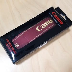New Canon Professional Version Red & Gold Camera Strap w/ Leather Tabs - Adjustable - New in Package