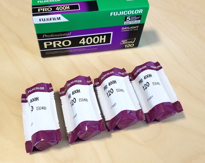 Fujifilm Fujicolor Professional PRO 400H Color Negative Film for Color Prints - 120 Format - 4 Rolls - New - Expired 10/2023