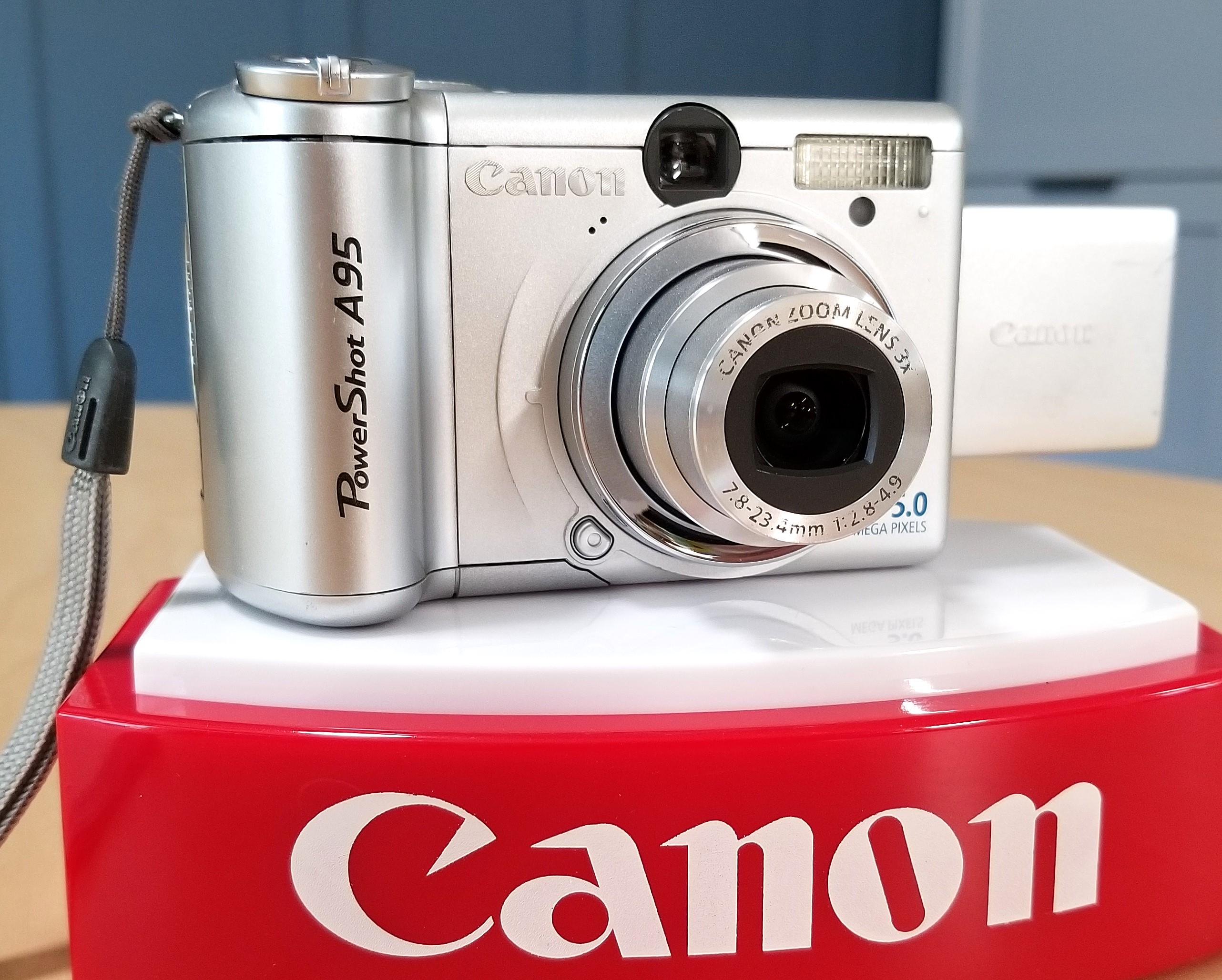 Canon PowerShot A95 AiAF Digital Camera w/ Canon 4X Zoom Canon PowerShot A95 AiAF Digital Camera w/ Canon 4X Zoom