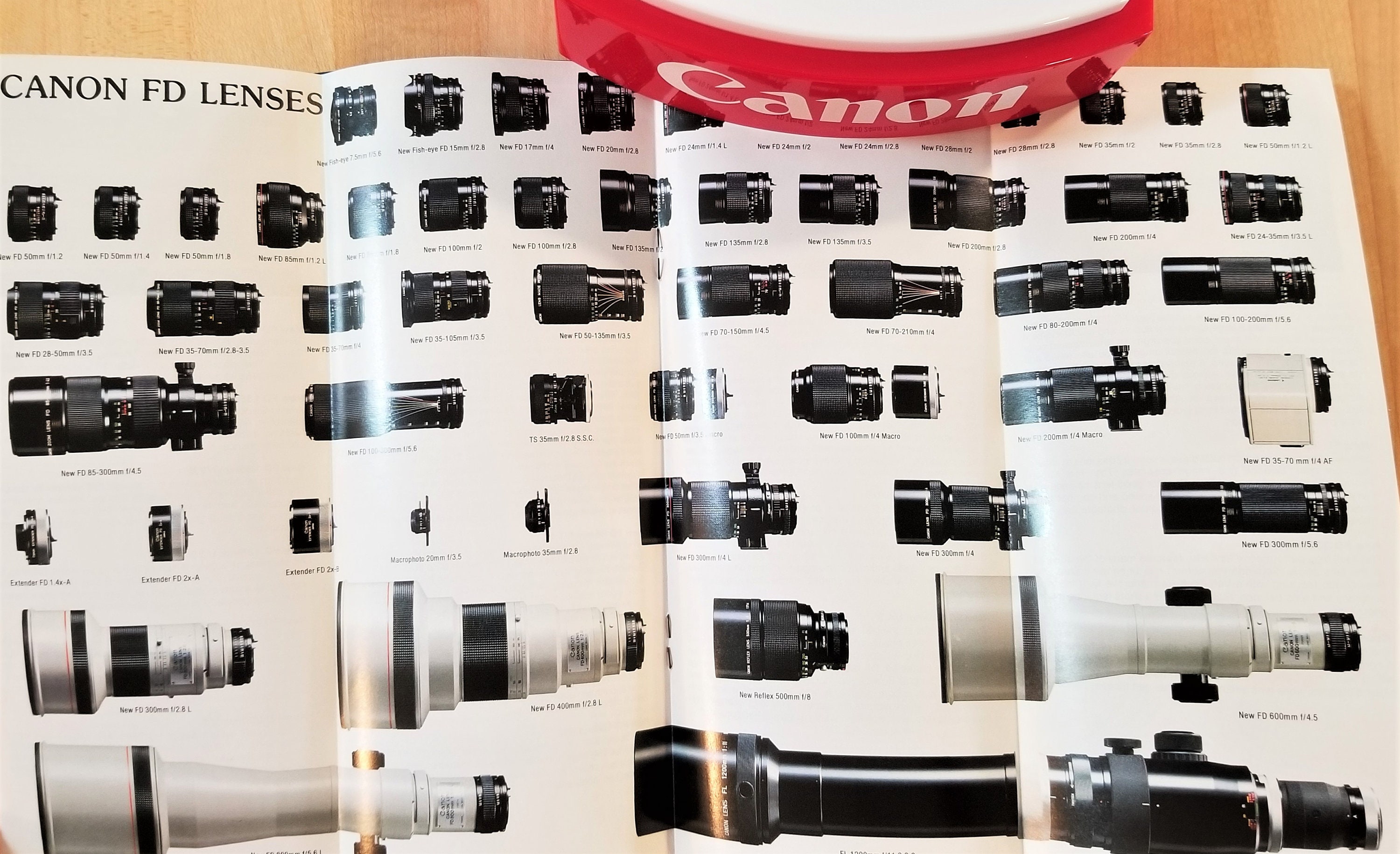 Canon FD Lenses Original Sales Brochure / Instruction Guidebook Canon FD Lenses Original Sales Brochure / Instruction Guidebook
