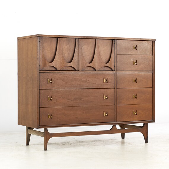 Broyhill Brasilia Brutalist Magna Mid Century Walnut Dresser Mcm