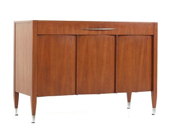 Sligh Mid Century Walnut and Brass Buffet - mcm