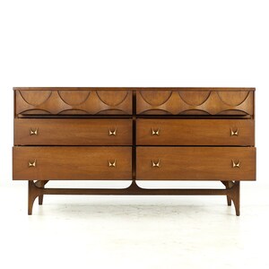 Broyhill Brasilia Mid Century Walnut and Brass 6 Drawer Dresser mcm image 5