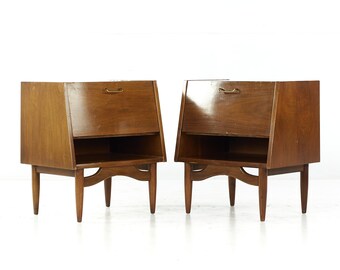 Merton Gershun for American of Martinsville Mid Century Walnut Nightstands - Pair - mcm