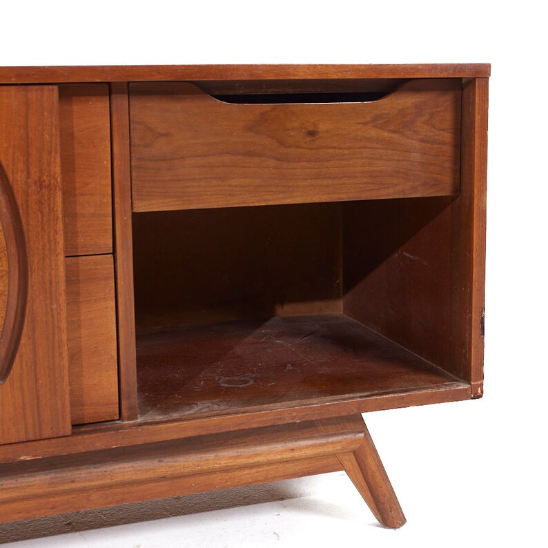 Young Manufacturing Mid Century Walnut and Burlwood Credenza and Hutch mcm image 7