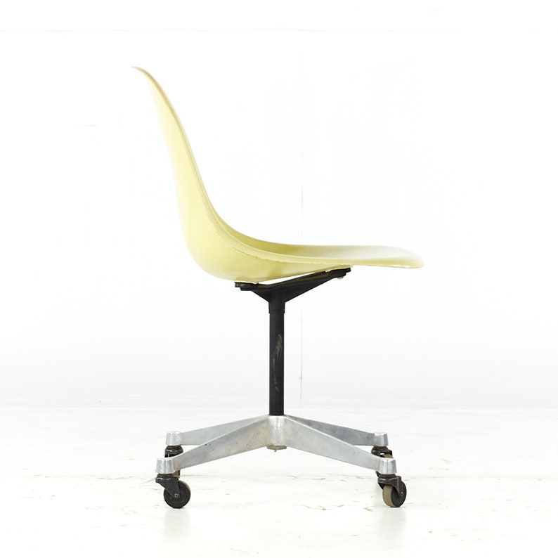 Charles and Ray Eames for Herman Miller Mid Century Fiberglass Wheeled Shell Chair mcm image 4