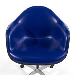 Eames for Herman Miller Mid Century Dark Blue Padded Fiberglass Swivel Office Chair mcm image 9