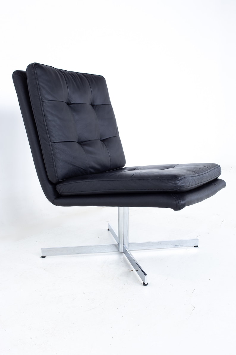 Mid Century Black Leather and Chrome Slipper Lounge Chair mcm image 4