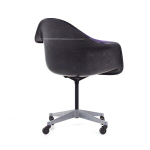 Eames for Herman Miller Mid Century Purple Padded Fiberglass Swivel Office Chair mcm image 8