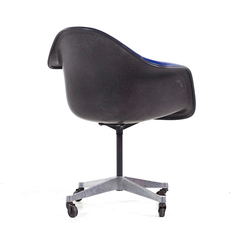 Eames for Herman Miller Mid Century Dark Blue Padded Fiberglass Swivel Office Chair mcm image 8