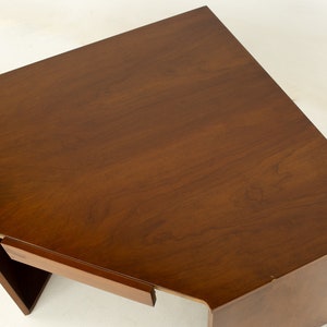 Kipp Stewart for American Design Foundation Mid Century Solid Cherry Corner Desk mcm image 4