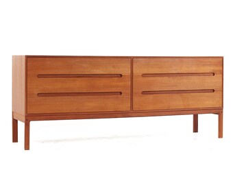 Arne Wahl Iversen for Vinde Mobler Mid Century Danish Teak Lowboy Dresser - mcm