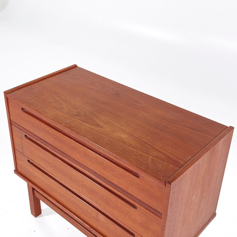 Nils Jonsson for Torring Møbelfabrik Mid Century Teak Vanity Dresser mcm image 10