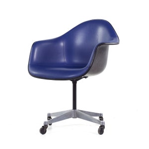 Eames for Herman Miller Mid Century Dark Blue Padded Fiberglass Swivel Office Chair mcm Bild 3
