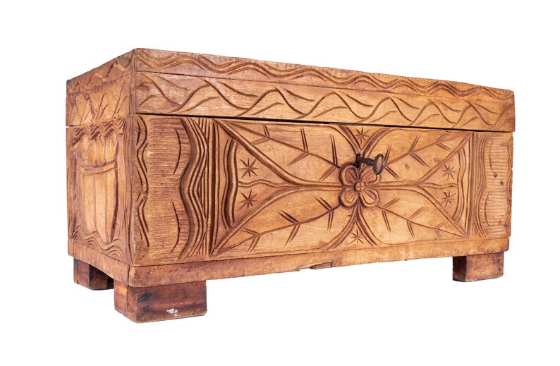 Carved Wood Villagers Trinket Box image 1