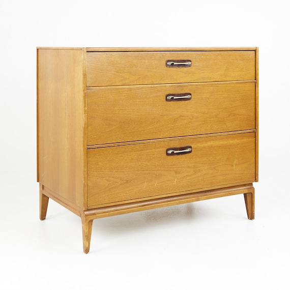 Mcm 3 drawer dresser deals