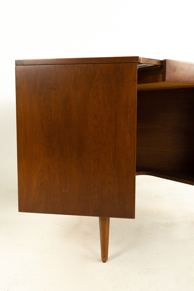 Kipp Stewart for American Design Foundation Mid Century Solid Cherry Corner Desk mcm image 7