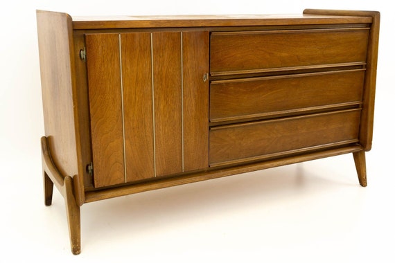 United Walnut Mid Century Modern Lowboy Dresser Mcm Etsy