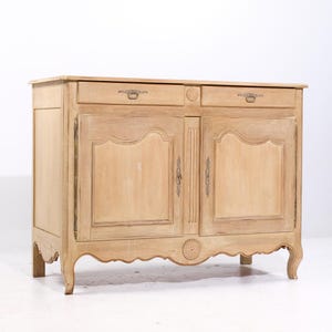 Mount Airy French Provincial Louis XV Style Cabinet Credenza