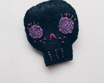 purple skull brooch/ necklace