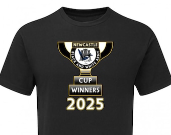 League Cup Winners TROPHY 2025 Newcastle Tshirt Herren Fanmade Merchandise