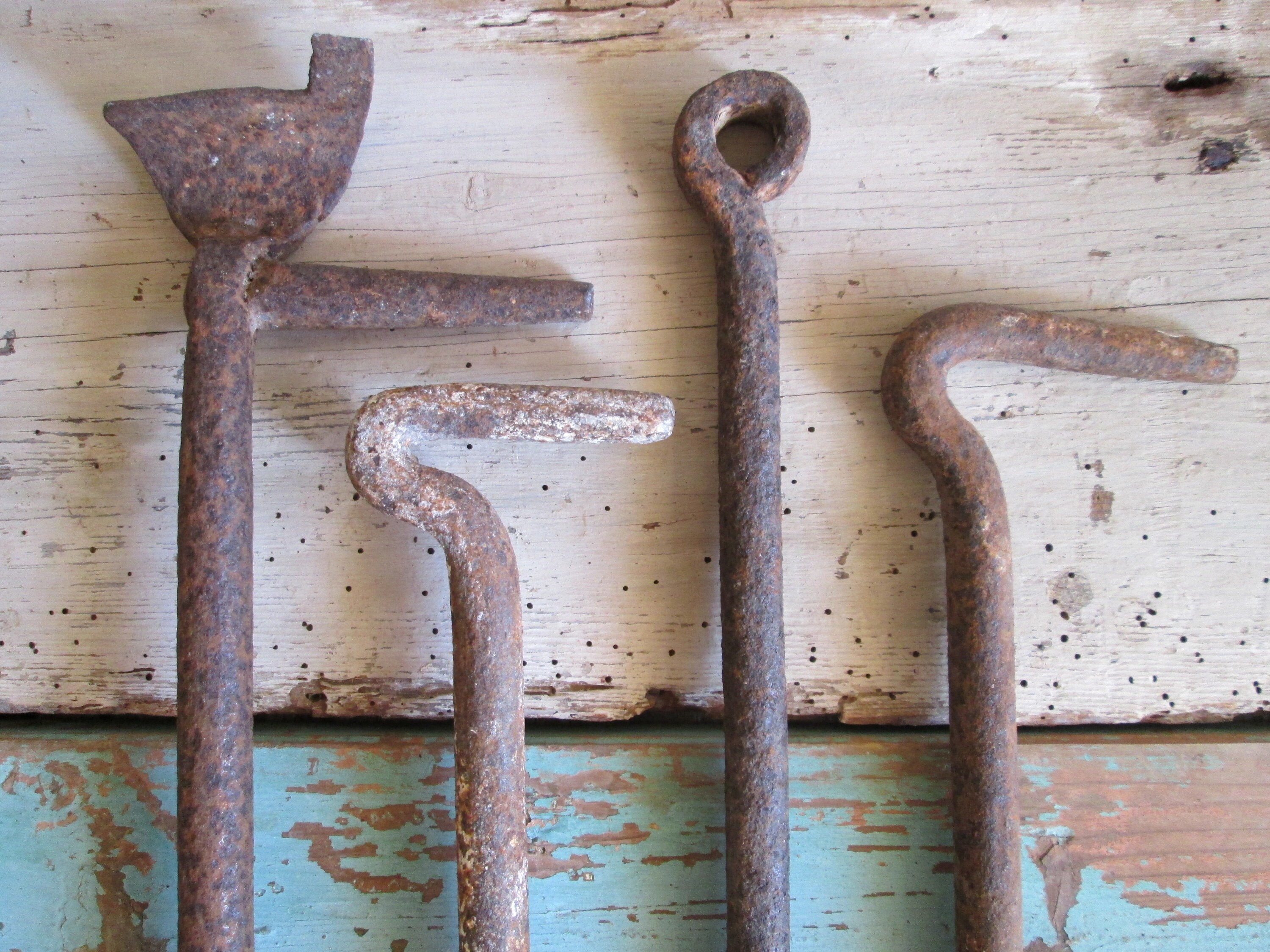 Antique 1930 Door rusted iron Lock Farmhouse Door latch Country chic wooden Door Steampunk decor B/&B door lock Western decor Yard gate lock