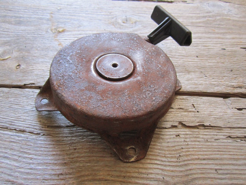 Vintage 1960 Starter motor water engine Pull starter Industrial decor Rusted metal Steampunk decor Altered art Assembled Mixed media Diy