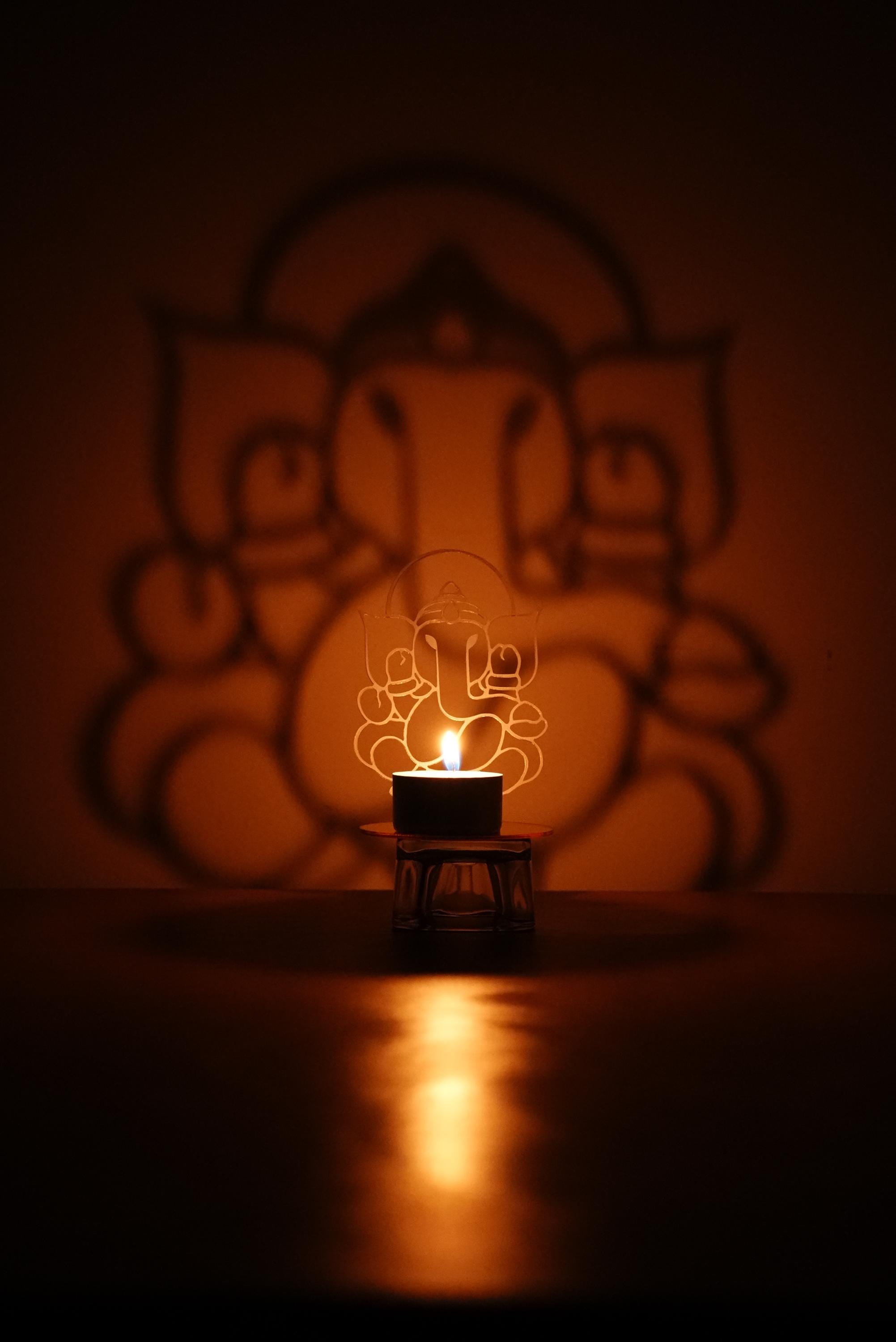 ガネーシャキャンドルホルダー（鏡面アクリル製） - Etsy 日本