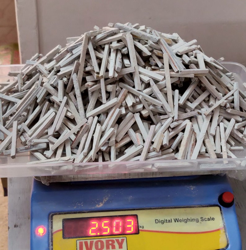 Slate Pencils 2.5 Kilograms 2500 Grams White Color Natural Found Stone THIN 4 to 5 mm Thickness