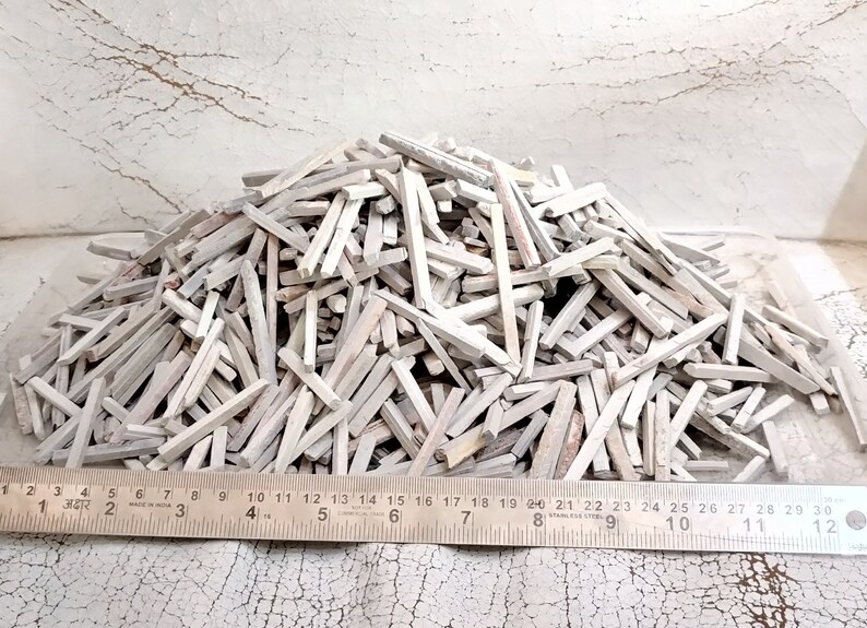 Slate Pencils 2.5 Kilograms 2500 Grams White Color Natural Found Stone THIN 4 to 5 mm Thickness