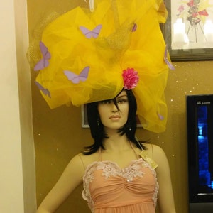 LGBTQ headpiece fascinator. Gay rainbow pride outfit for drag queen imagem 8