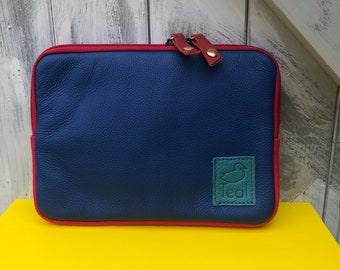 Small padded tech case, kindle, iPad, pencil case