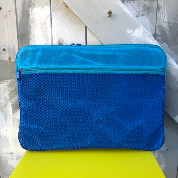 Turquoise waxed canvas 13” padded laptop case with front mesh pocket