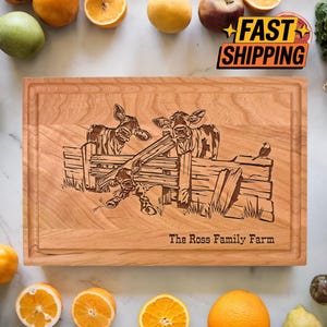 Cow Cutting Board, Farm Animals Decor, Farmhouse Kitchen Decor, Farmhouse Cutting Board, Barn Decor, Personalized Cheese Board, Gift for Mom