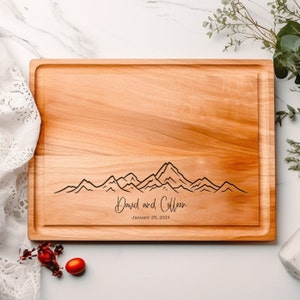 Personalized Mountain Cutting Board, Custom Cheese Board, Mountain Themed Gift, Ski Lodge Decor, Outdoors, Hikers, Adventure Gift Idea
