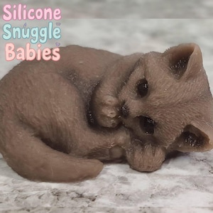 3&quot; Silicone Kitty Cat Shelf Sitter