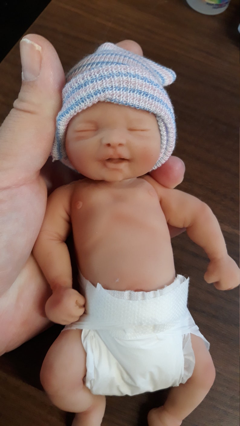 7 inch baby clothes