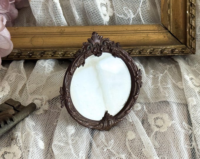 Vintage French Small Round Photo Frame - Ormolu Photo Frame