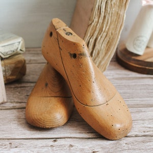 Antique French Wooden Children&#39;s Shoe Moulds - Shoe Lasts - Vintage Shelf Decor