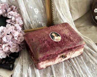 Vintage French Velvet Jewellery Box - Trinket Box - Jewelry - Shabby Chic Decor