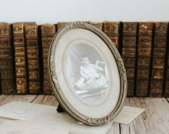 Vintage French Oval Photo Frame - Shelf Decor