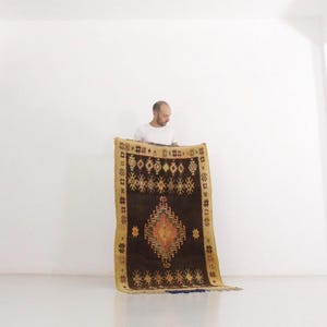 Moroccan rug - Taznakht - 3.2x5.5feet / 98x168cm
