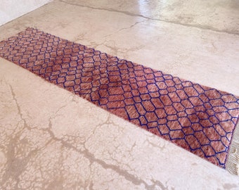 Moroccan rug - Mrirt - 3.1x13.4feet / 95x408cm