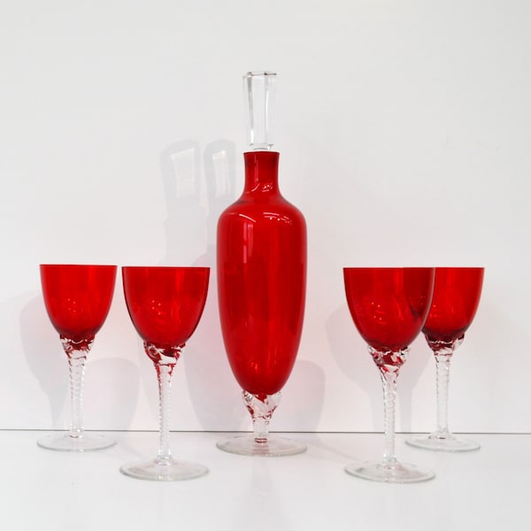 Italian Empoli Style Footed Decanter Set with Four Liqueur Glasses. Bright Red Glass. Clear Swirled Stem. Midcentury Vintage.