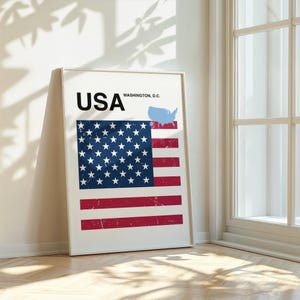 Póster de la bandera de EE. UU.: arte mural imprimible, impresión minimalista de mapa de EE. UU., decoración de viaje, ilustración vintage con banderas (#F107)